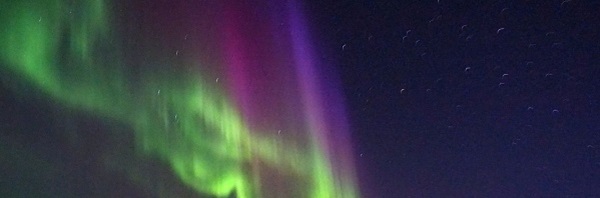 Aurora Australis colours in the night sky