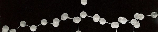 String of molecules image