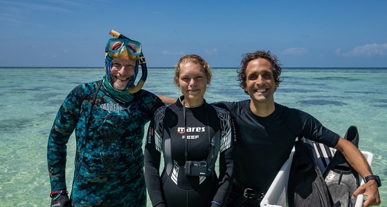 Team effort: We are working with Southern Cross University, QUT and AIMS to trial a range of approaches to help restore the Great Barrier Reef. Here at Heron Island in December 2020 is CSIRO’s Dr Christopher Doropoulos (right) with Southern Cross University’s Professor Peter Harrison (left) and research assistant and PhD candidate Christina Langley. Image: Southern Cross University